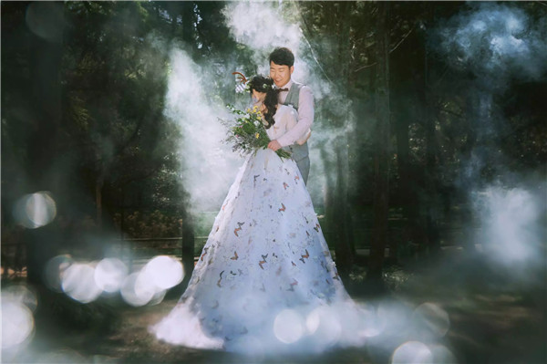有種溫馨叫你若結(jié)婚易視界家人結(jié)伴現(xiàn)場(chǎng)道賀