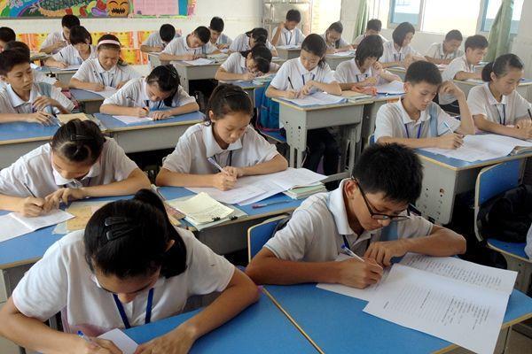 孩子近視教室座位往前坐可以嗎？