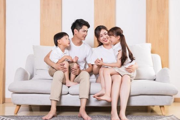 孩子要玩手機，爸媽應(yīng)該怎么辦
